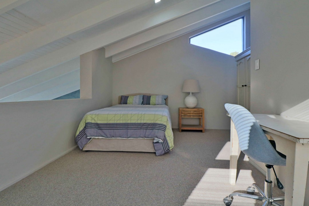 gordons-bay-self-catering-accommodation-18-suikerbossie-19