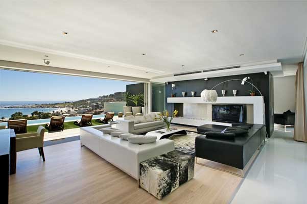 01. Open plan lounge and dining area