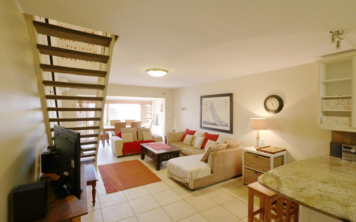 self-catering-accommodation-gordons-bay-milkwood-house-03