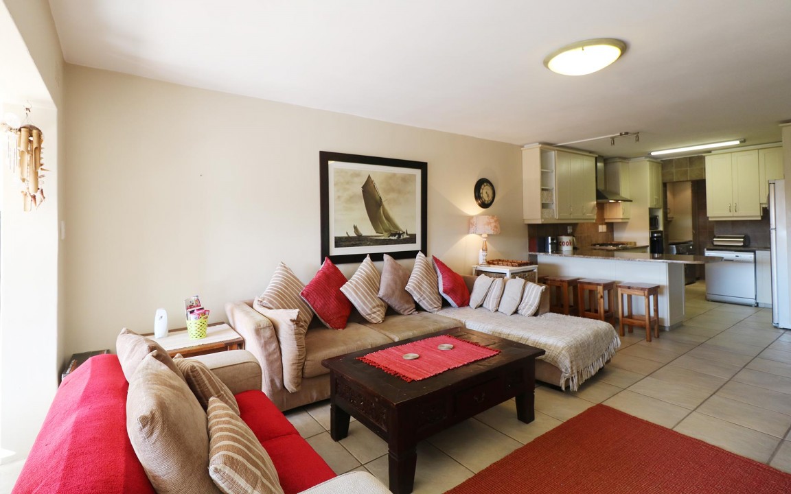 self-catering-accommodation-gordons-bay-milkwood-house-04