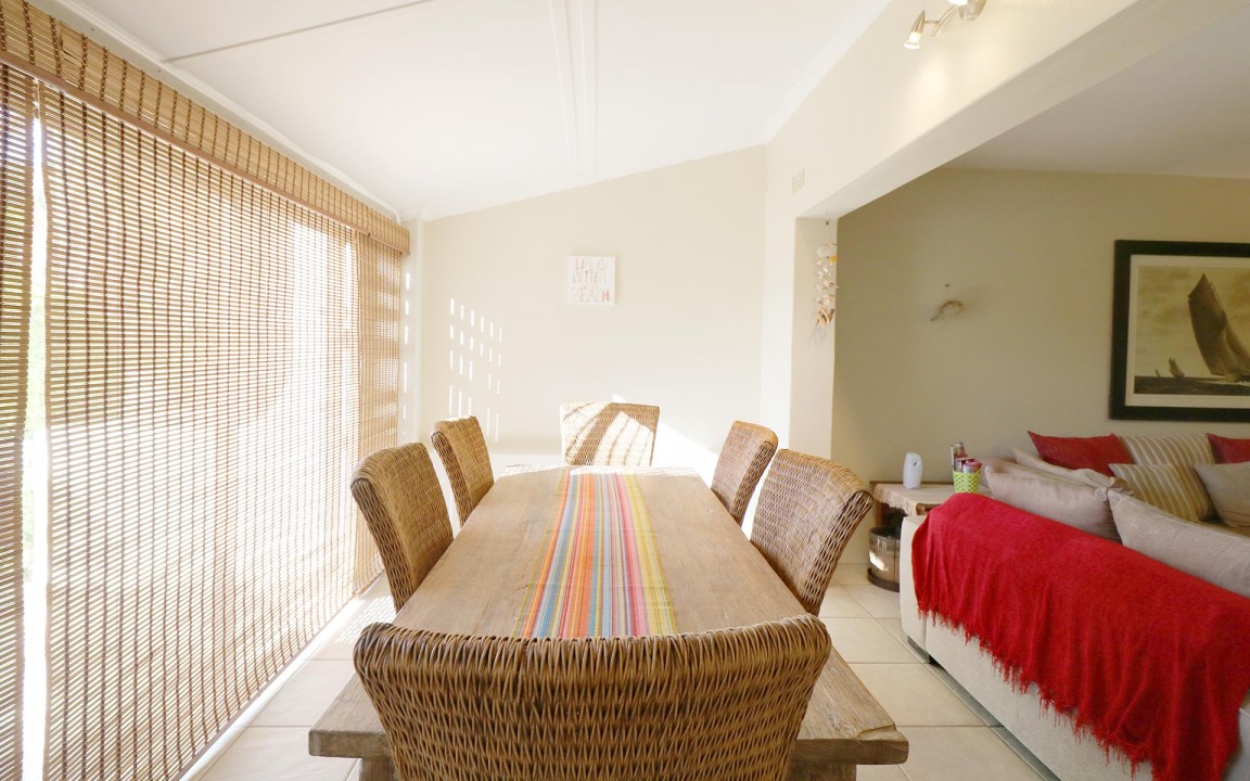 self-catering-accommodation-gordons-bay-milkwood-house-06