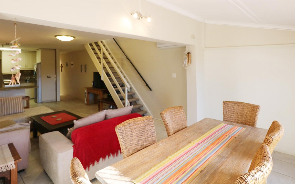 self-catering-accommodation-gordons-bay-milkwood-house-08