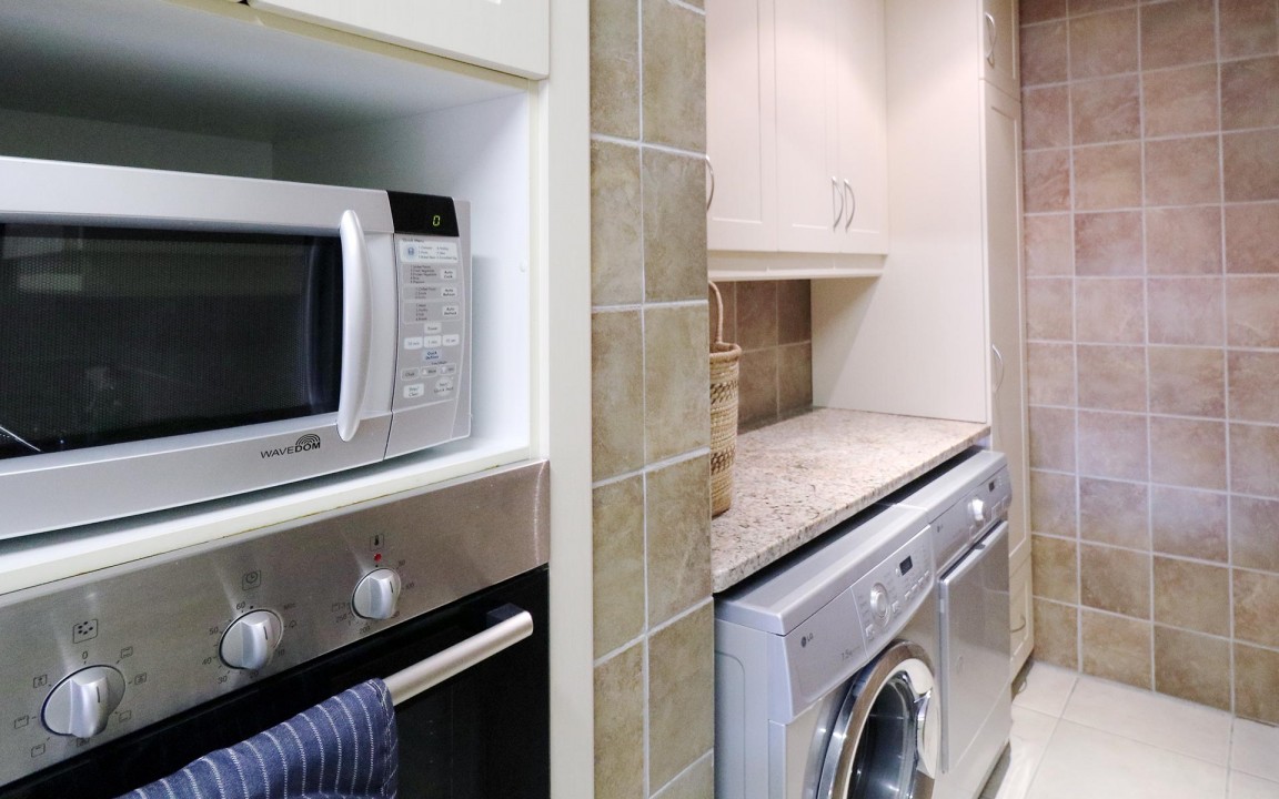 self-catering-accommodation-gordons-bay-milkwood-house-20