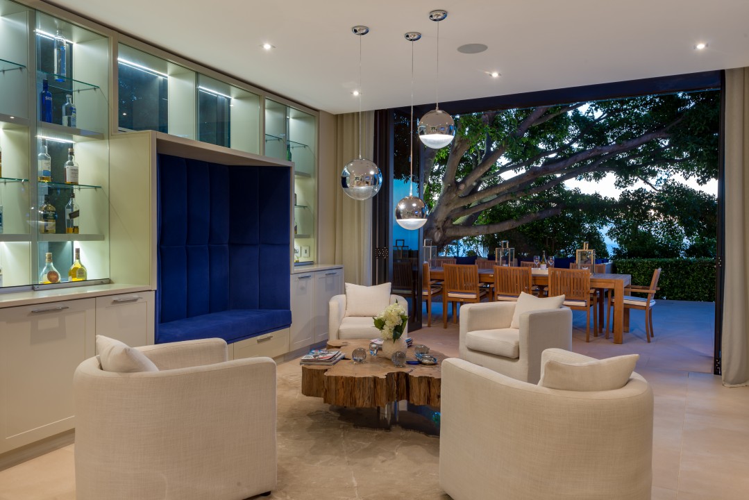 05. View from lounge leading to Terrace