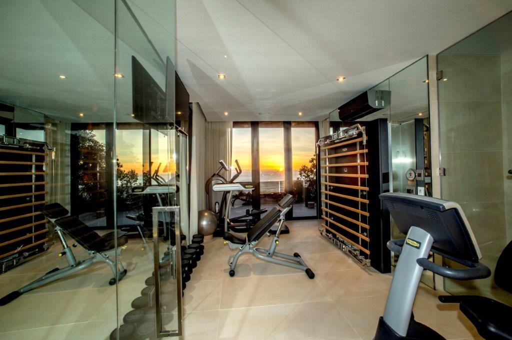 17. Gym with ocean view