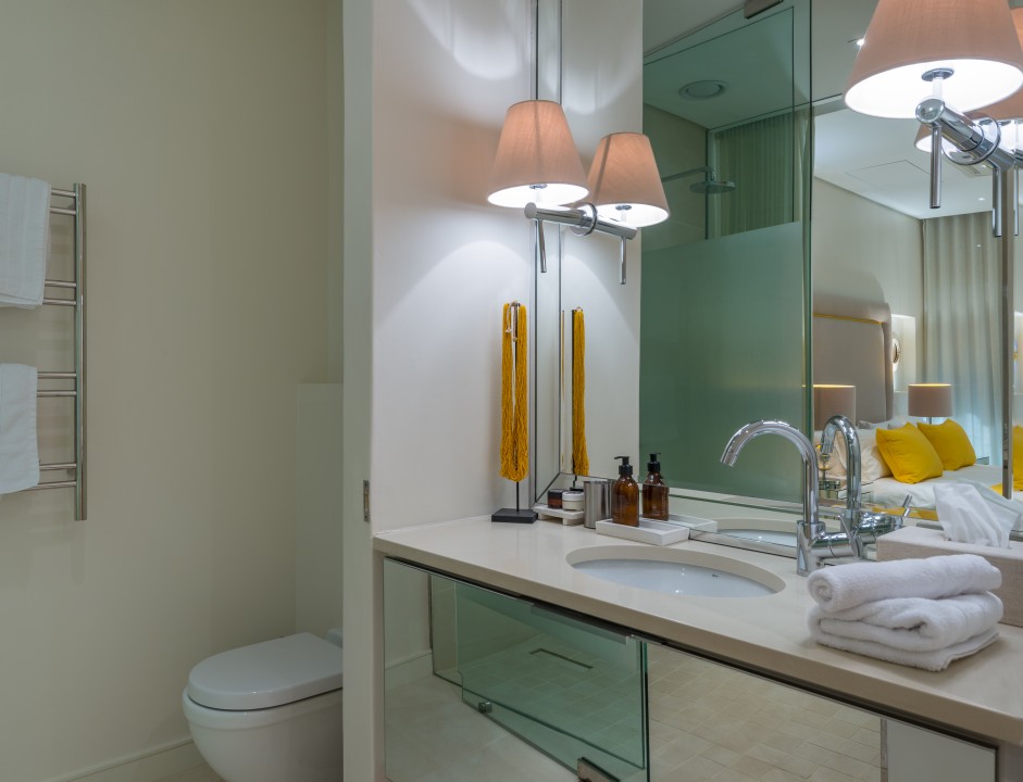 27. Bedroom 2 ensuite bathroom