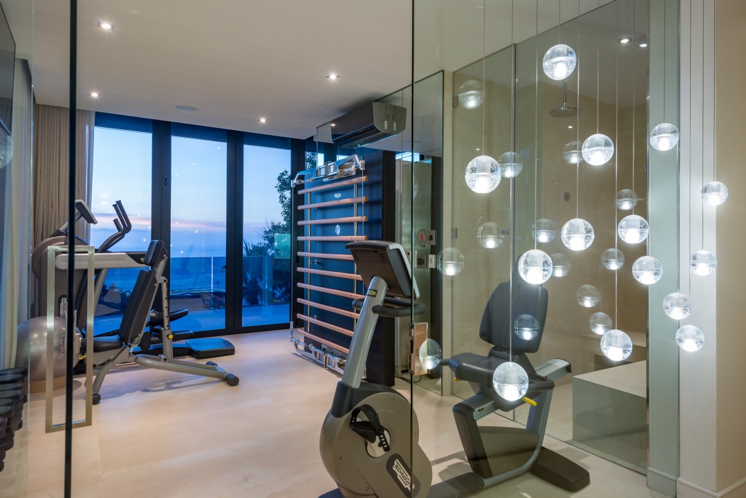 33. Bedroom Suite 4 (2)