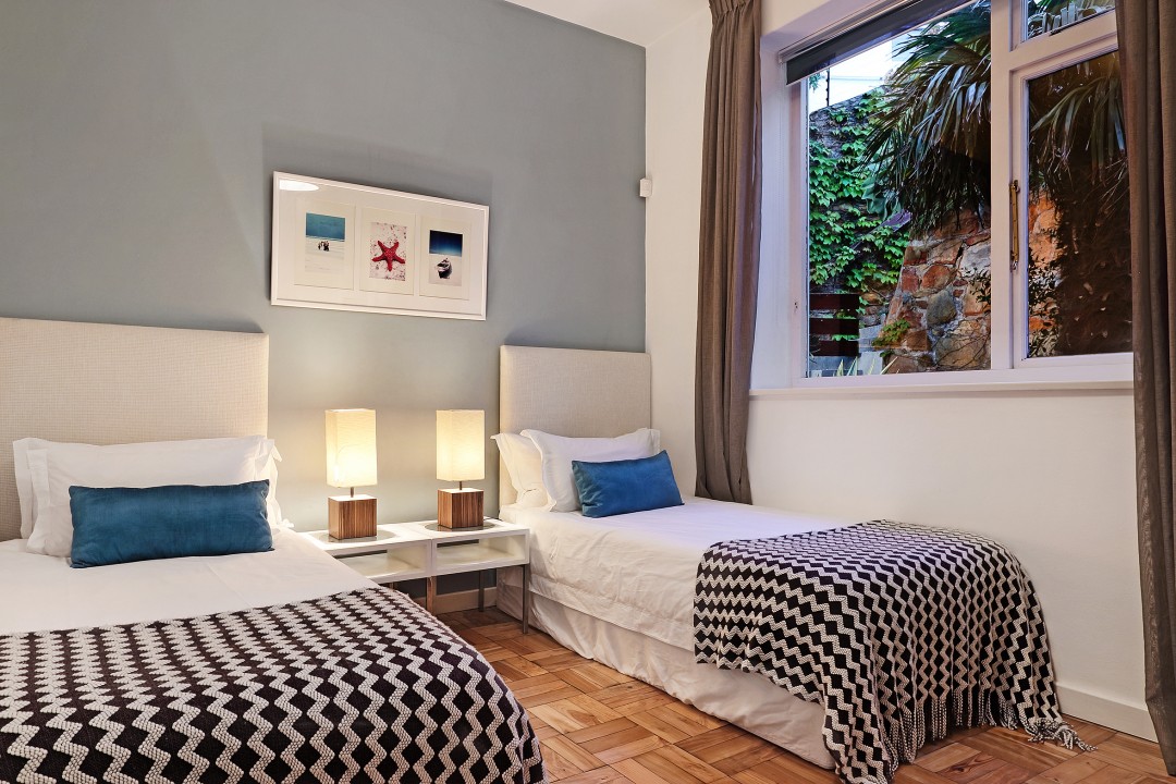 fb415993-5562-490f-95b1-a65d81c046eb