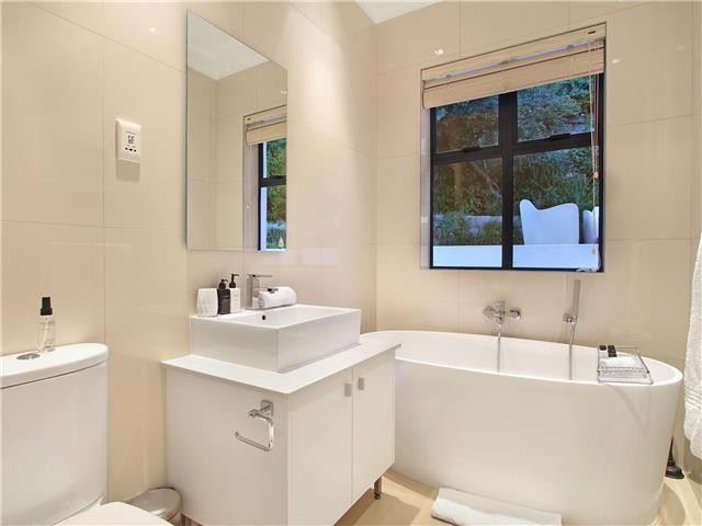 866390e1-e53f-4328-ae9f-9f267e5db912