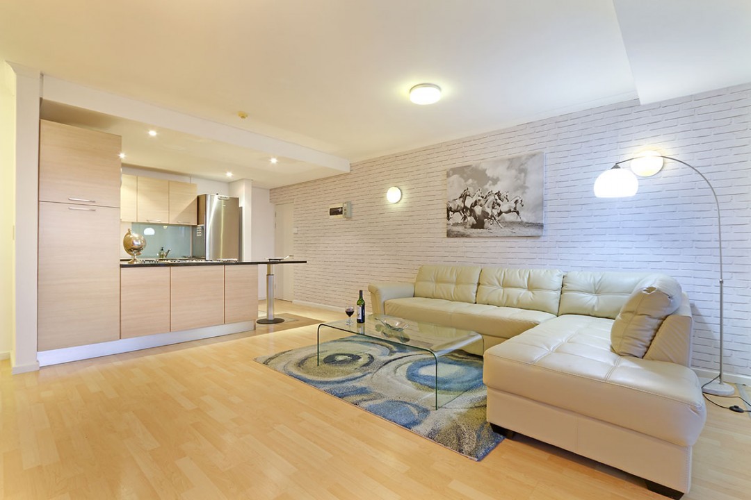 5d9304e6b35b4271134329