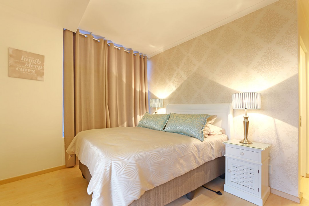 5d9304e715944665461030