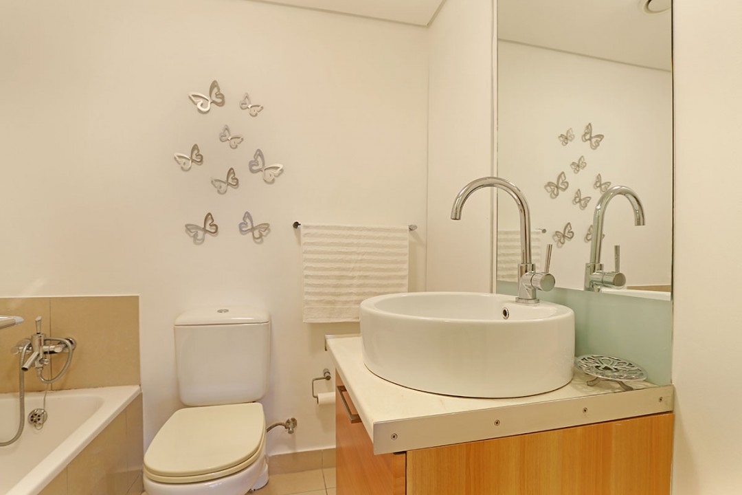 5dc1856a17484470577574