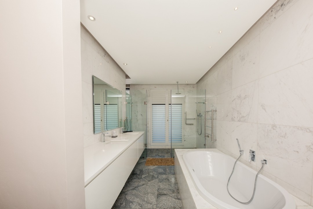 2 Little Glen Views, Camps Bay-022