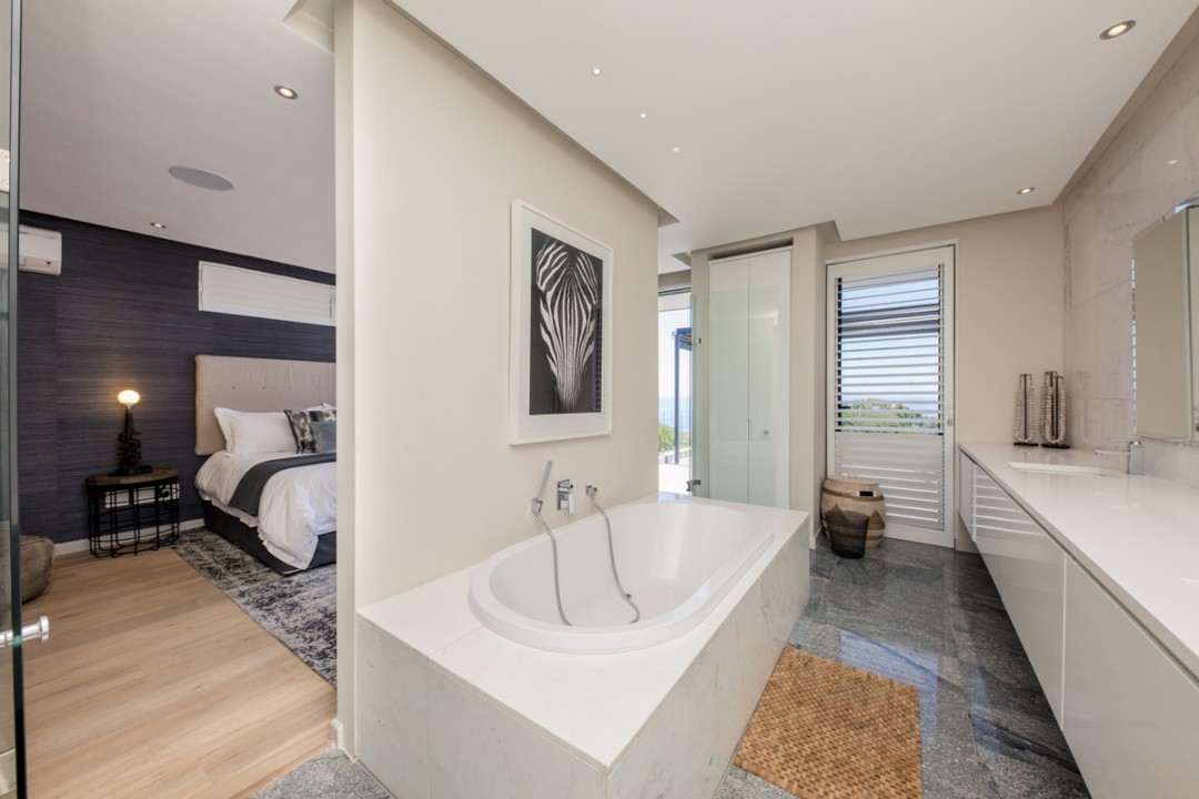 2 Little Glen Views, Camps Bay-031