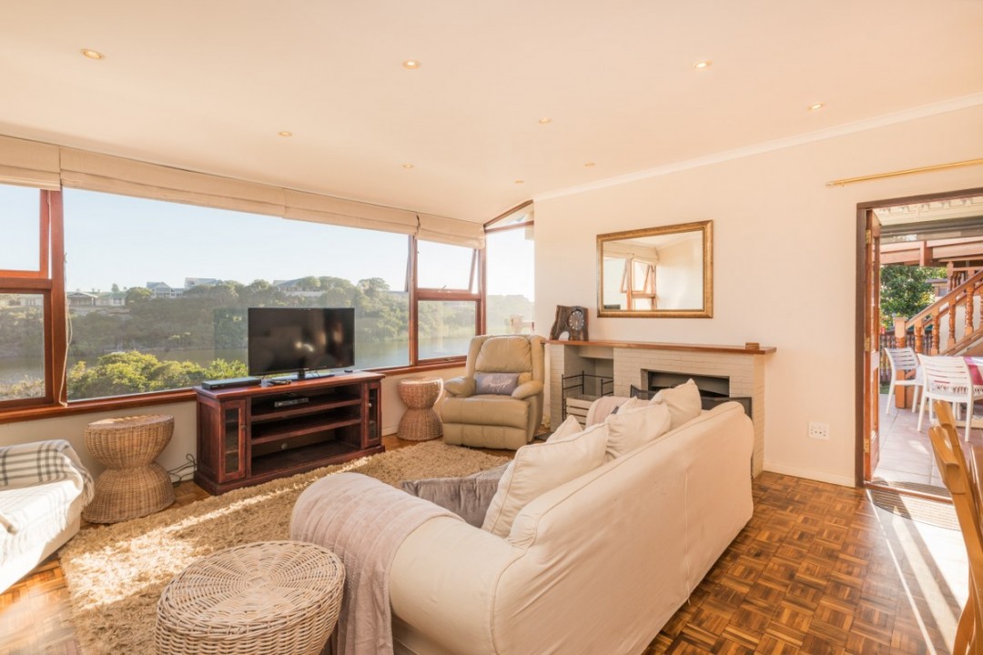 Hello-Garden-Route-400-Waterside-Road-Villa-15