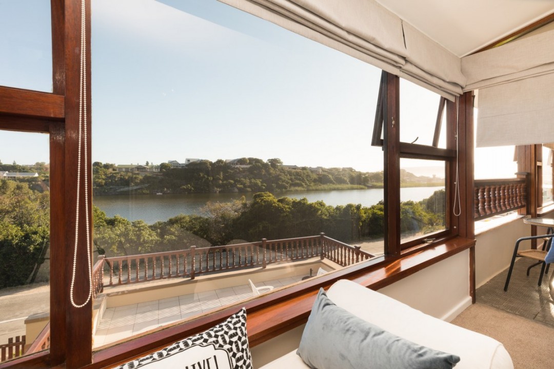 Hello-Garden-Route-400-Waterside-Road-Villa-22
