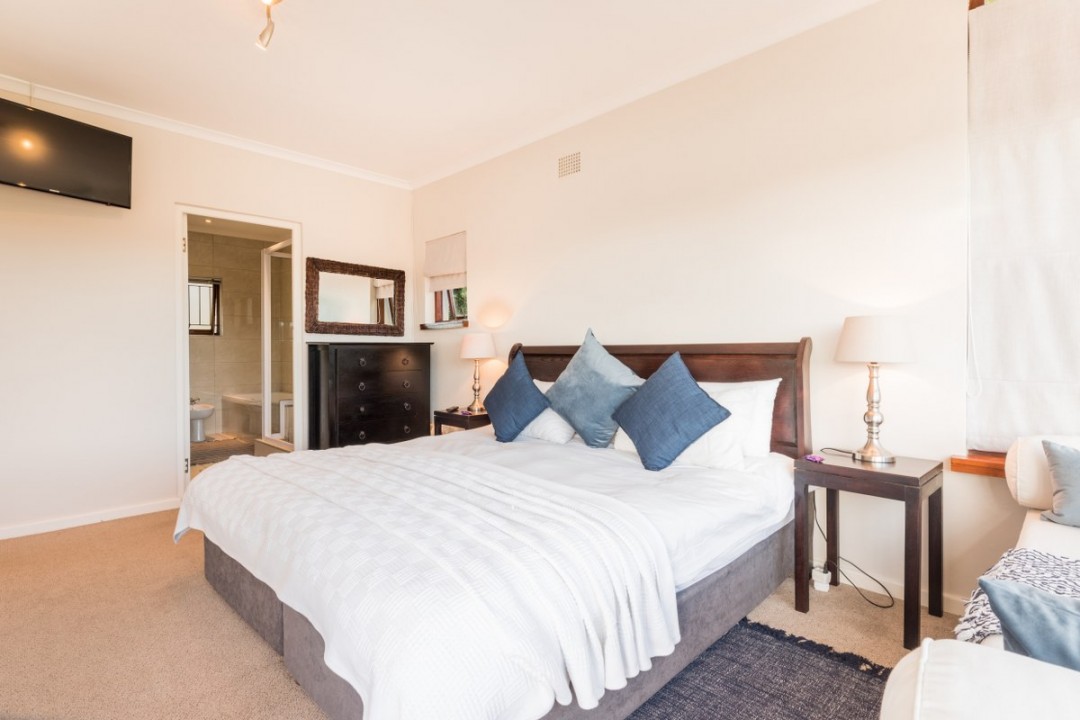 Hello-Garden-Route-400-Waterside-Road-Villa-24