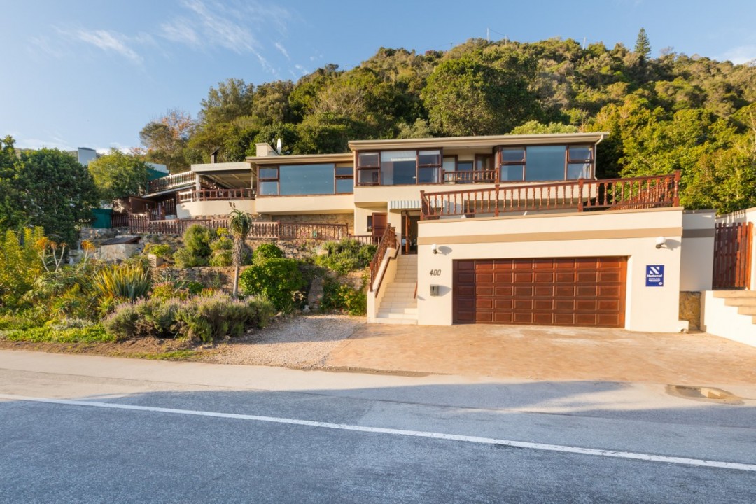Hello-Garden-Route-400-Waterside-Road-Villa-3