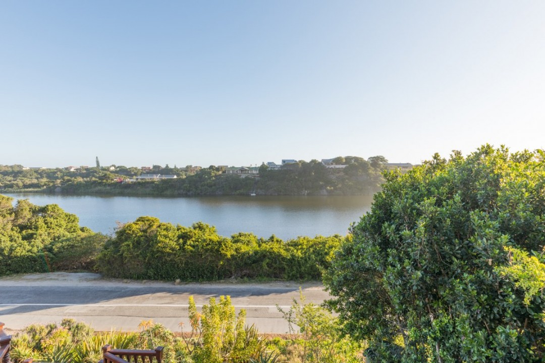 Hello-Garden-Route-400-Waterside-Road-Villa-31