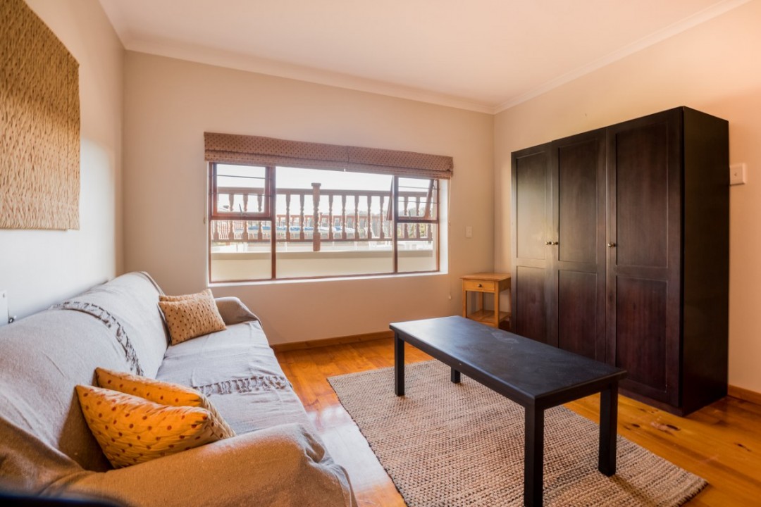 Hello-Garden-Route-400-Waterside-Road-Villa-8