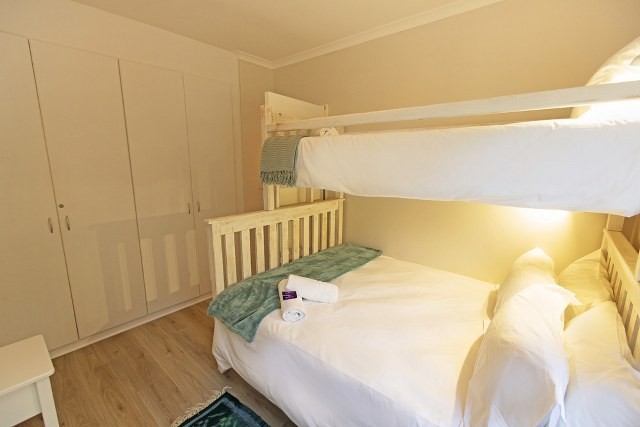 Hello-Garden-Route-Lazur-Holiday-Apartment-Wilderness-5