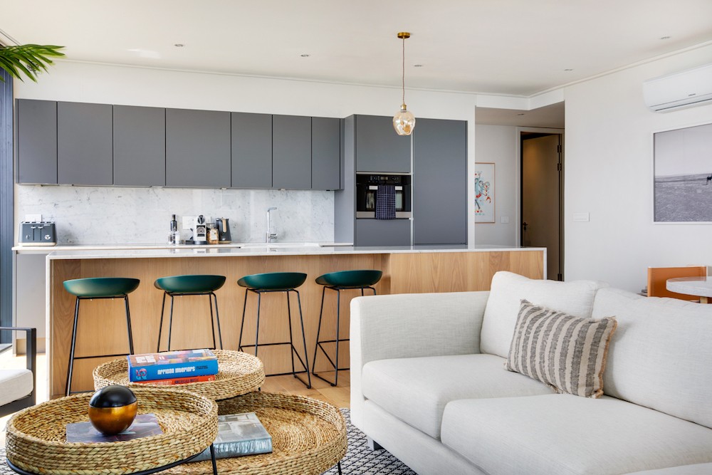 Lovely-2-bedroom-apartment-to-rent-in-Sea-Point