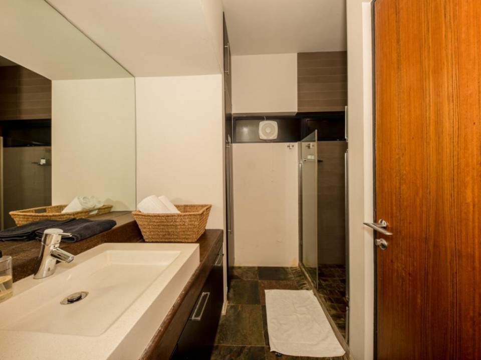 7aa25aee-953f-4135-b88e-07e1540f33e9