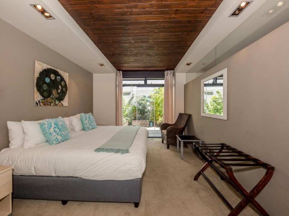 8b816dbb-b152-4879-918a-94deee149a77