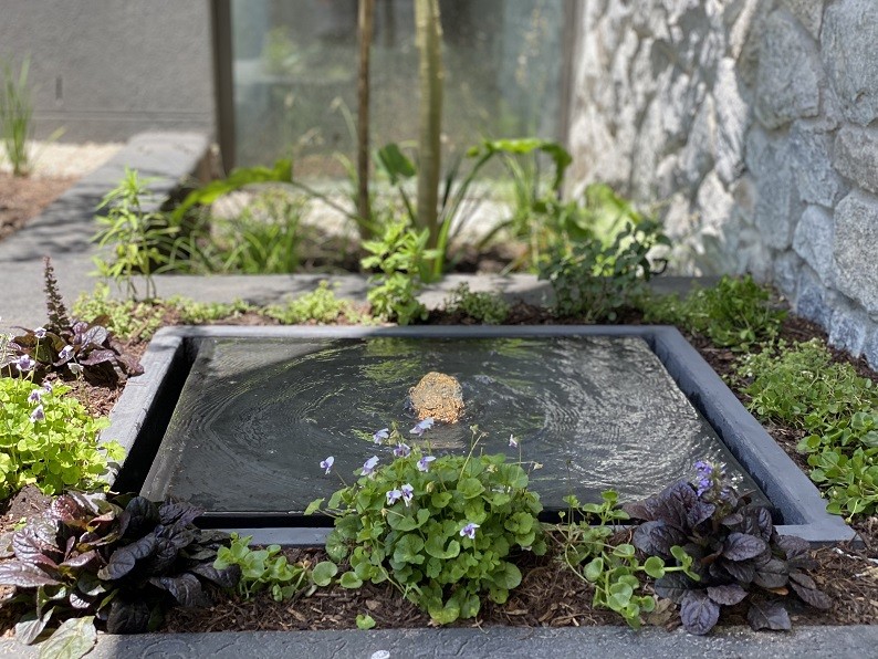 Loft-Entrance-Courtyard-Detail