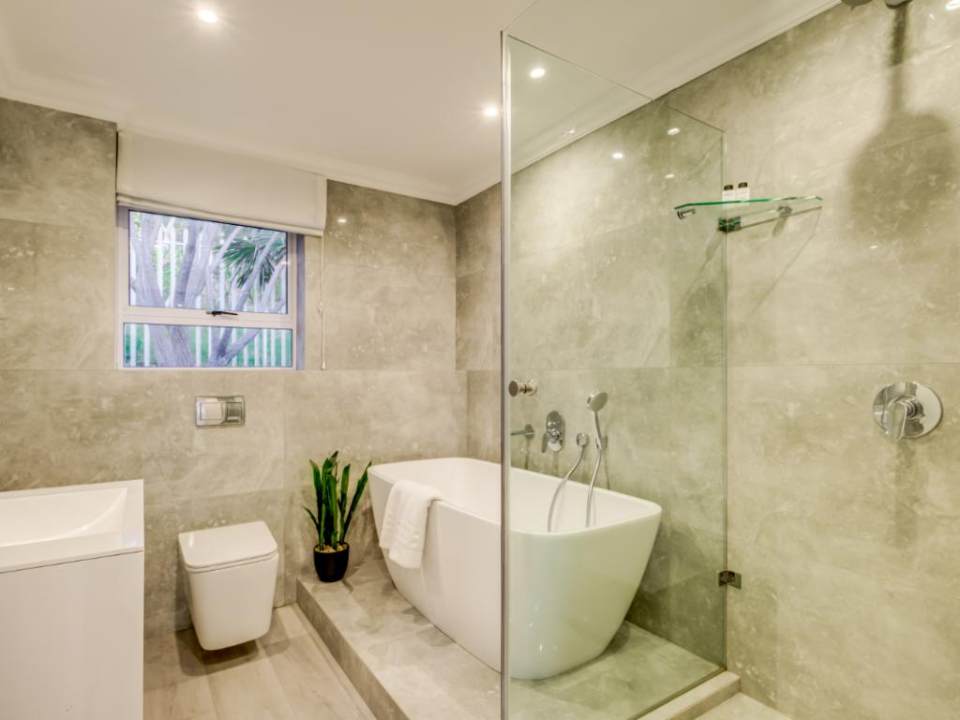 Latitude-Adjustment.-17