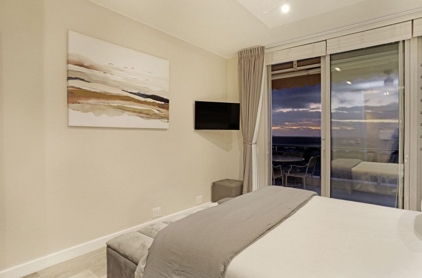 Dolphin-Beach-H106.-12