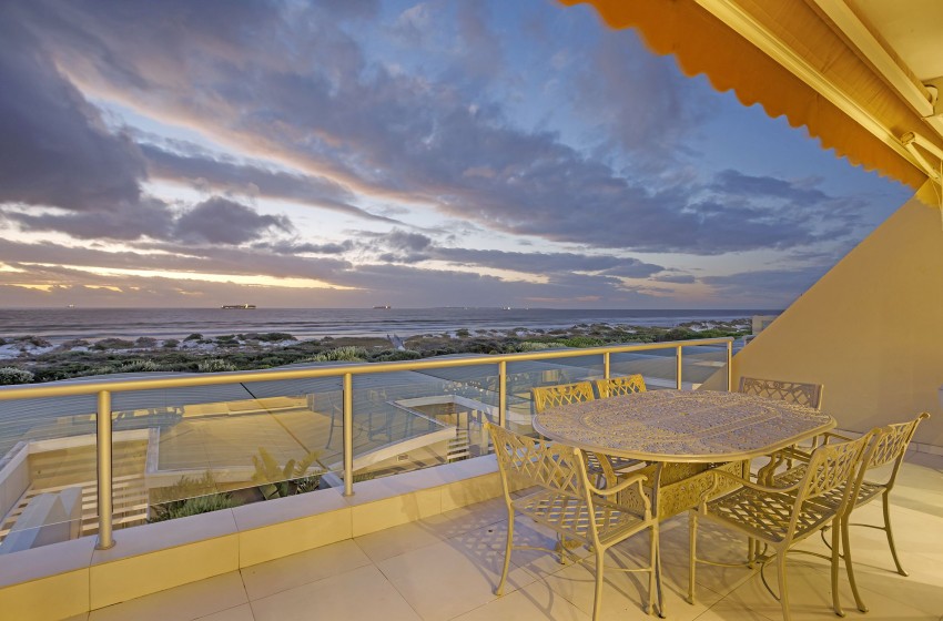 Dolphin-Beach-H106.-22