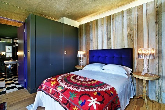 LIBRARY-WITH-A-VIEW.-8