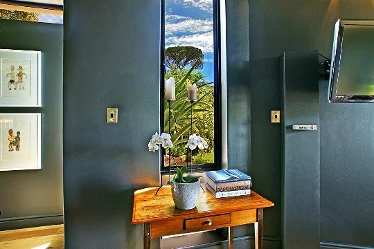 LIBRARY-WITH-A-VIEW.-9