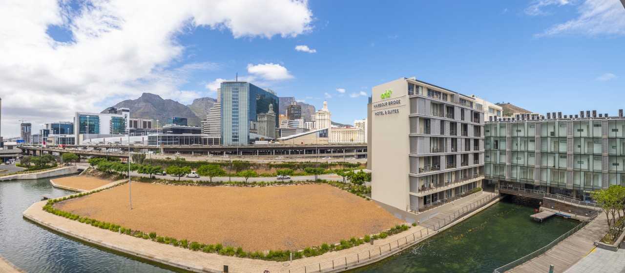 HarbourBridge-121-Exterior