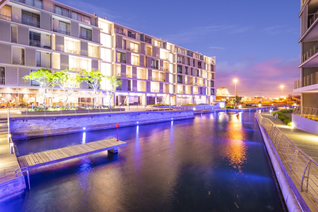 HarbourBridge-65-Canal