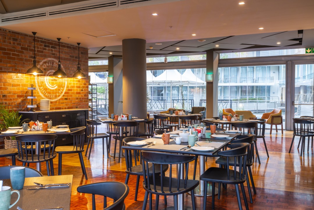 HarbourBridge-72-Canal-Cafe