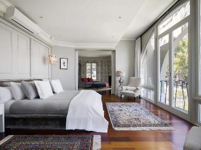 Elegant Master Suite at 21 Nettleton