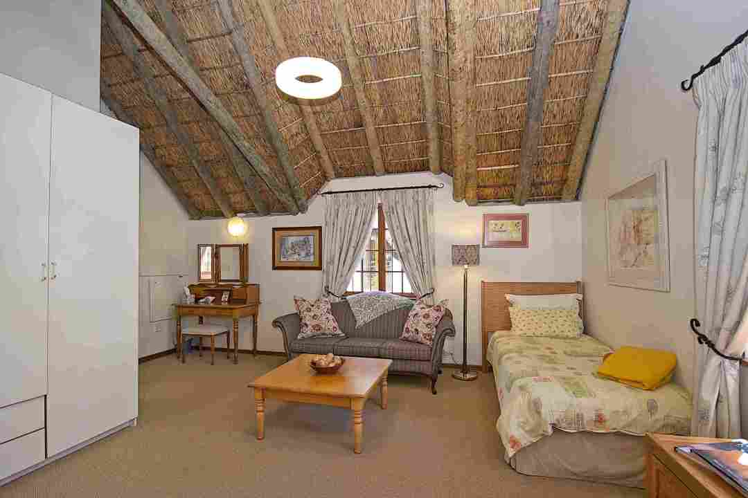 Main-Bedroom-Upstairs-3