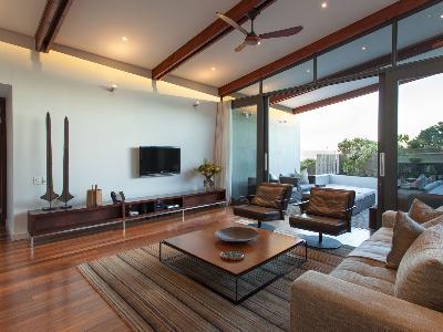 7fd3eecc-4c27-47bc-9a18-05b443a385aa