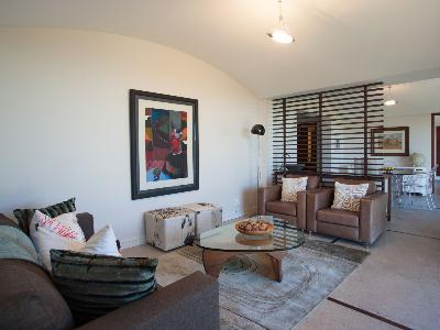 d8b13ff6-a613-412a-8ebe-871d1cb091a5