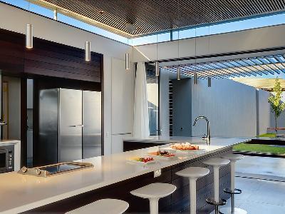 e06ae6c5-752d-483f-ab9b-1f8298a66be9