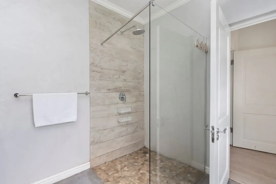 104518-306525-eeqsMebq5q43A2UBsPys44oDIE-ge4BoLQRte9lAKlw-66dbebf357e5b