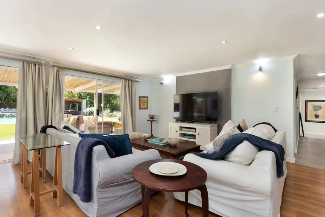 104518-306525-vgXCP-BvLrACAwaMGxpfrJNBUP7iNBSvY2al1LQLav8-66dbf3122b8e9