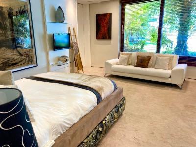 4851a56e-b334-4cb7-8a25-7be9d802d66a