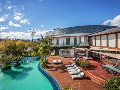 65a121a4-e451-4fd0-8b65-4df6e9179b6d