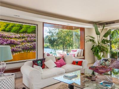 9e9c9ab2-fcec-4965-ac9a-e685ffc298b2