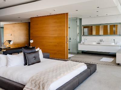 1ffc68e6-3c16-4894-b37c-185acd7a0d09