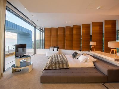 7ae34a30-91b5-4659-9cb0-4de4d2dca451