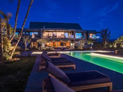 e27bc383-267d-412e-8d87-1d011671340a